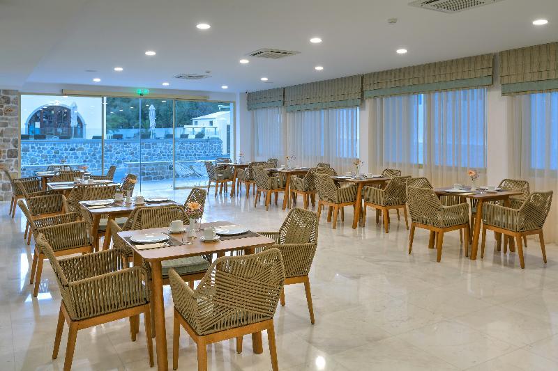 Zephyros Hotel Myrties Exterior photo